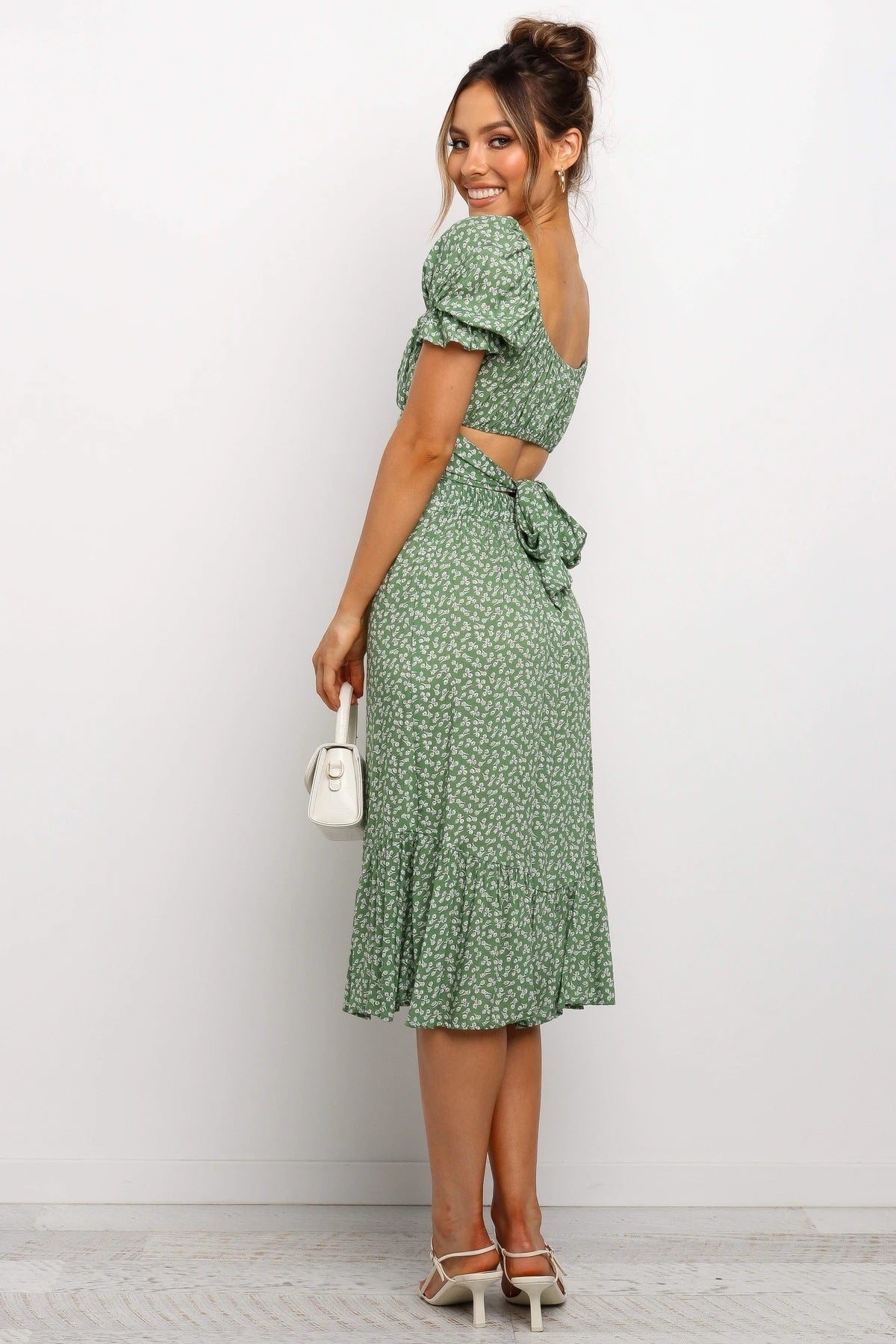 Floral print skirt with round neck