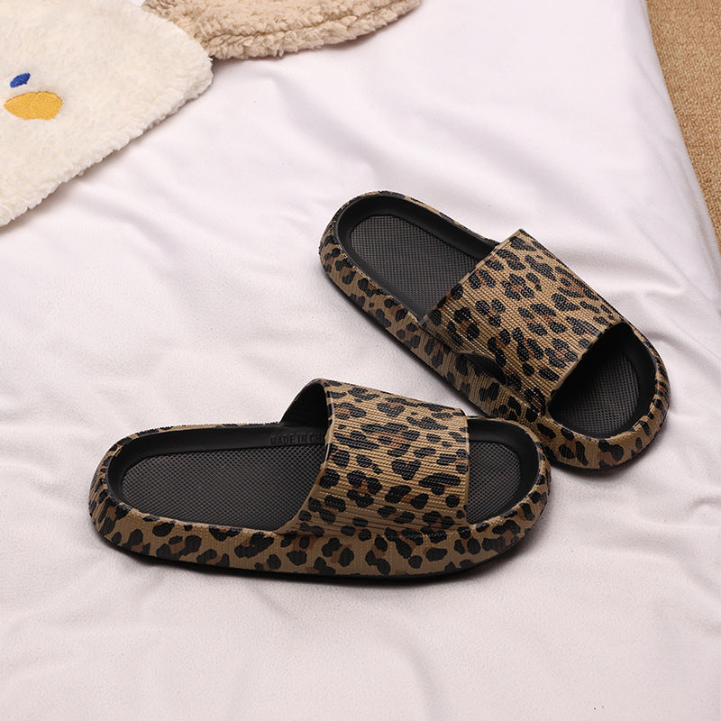 Leopard Print Slippers Women's Outdoor Wear Summer New Korean Style Fashion Shit Feeling Indoor Home Thick Bottom Couples Sandals